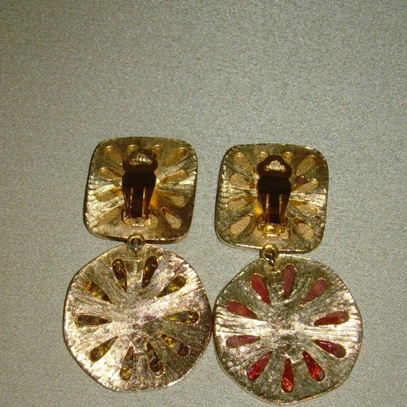Kenneth J Lane KJL Gold-Tone and Red/Burgundy Dangle Clip-on Earrings - Picture 8 of 13